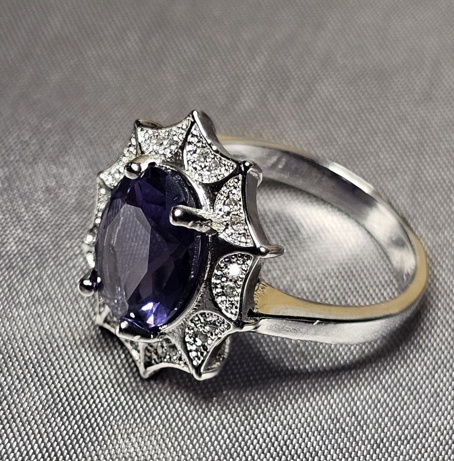 Anelli: Ring mit funkelndem Zirkonia, 925 versilbert Gr. 8 – Nuovo (secondo la descrizione) da Grenchen venduto da maretop 2