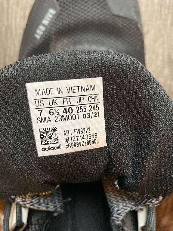Scarpe da uomo: chaussure de randonnée adidas Terrex taille 40 – Usato da Genève venduto da chris1205 2