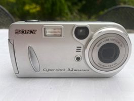 Sony Cyber-shot DSC-P72 inkl. Memory Stick