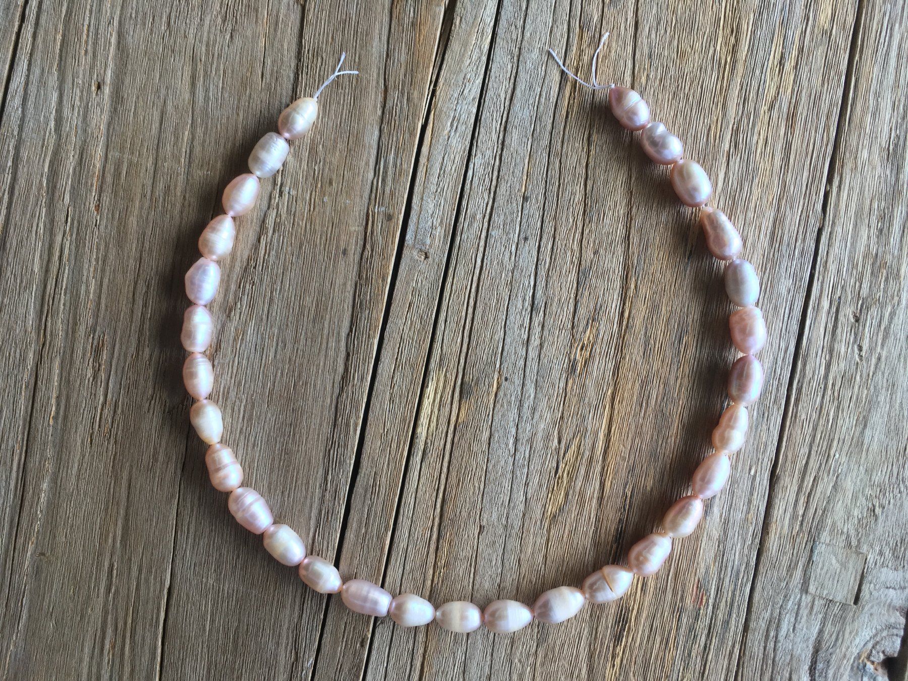 Ketten: PERLEN  KETTENSTRANG  PERLEN ca.12x8mm  LÄNGE 37cm – Neu und originalverpackt aus Aesch ZH von LiquidAktion 2