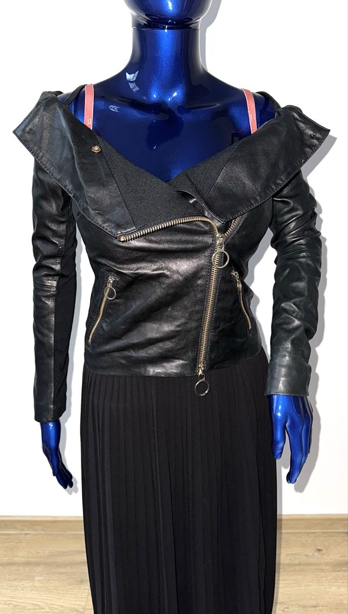 Pinko Giacche: PINKO LEDERJACKE GR. 32-34 – Usato da Unteraegeri venduto da MH203