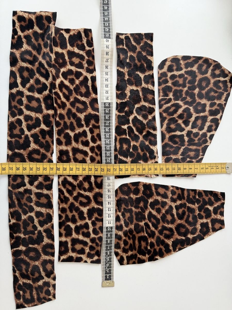 Tessuti: Pelze Resten mit Leopard Print. – Nuovo (secondo la descrizione) da Winterthur venduto da tat_ky5h