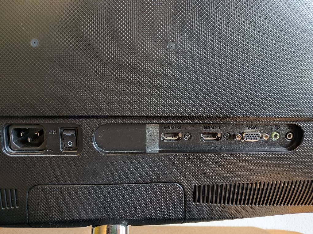 Ecrans: Monitor Asus VS278H, 27 Zoll – D'occasion à Zufikon par Baum03 3