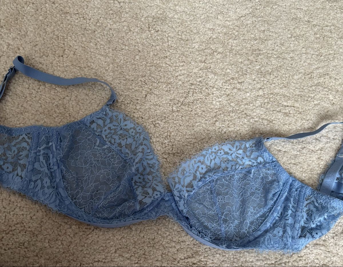 Altra biancheria intima: BH 75B – Usato da Winterthur venduto da Bilure