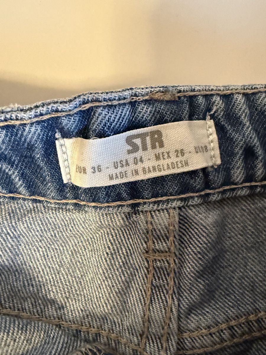 Jeans: Shorts (36) – Usato da Herisau venduto da Fashionata0609 2