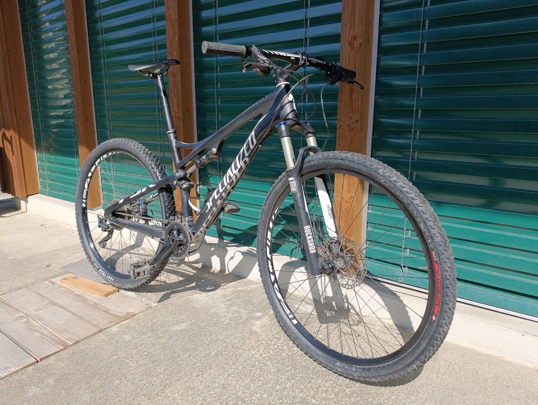 Specialized Biciclette: Specialized Carbon Mountainbike L – Usato da Zürich venduto da study.books