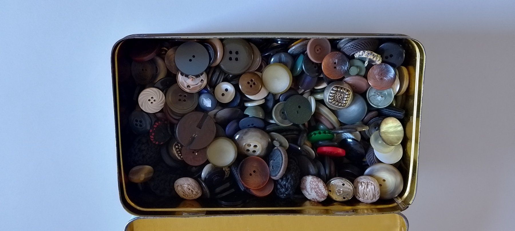 Kit bricolage: Knöpfe aller Art – Usato da Volketswil venduto da siga