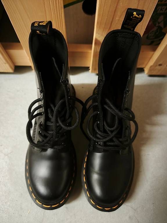 Scarpe da donna: Dr Martens Gr 37 – Usato da Winterthur venduto da Lariza