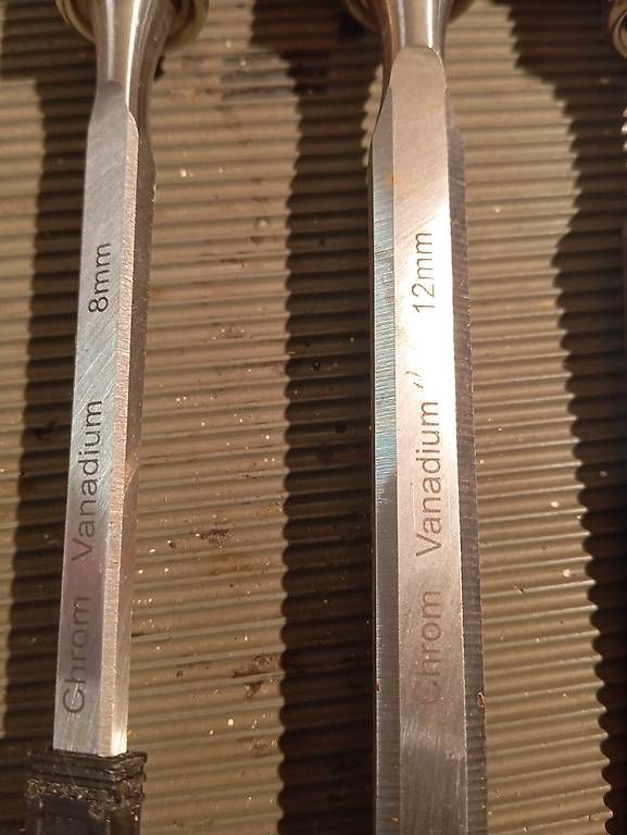 Tutti gli attrezzi: 4 Stechbeitel / Stemmeisen Set, Stahl – Usato da Basel venduto da Petergunn 1
