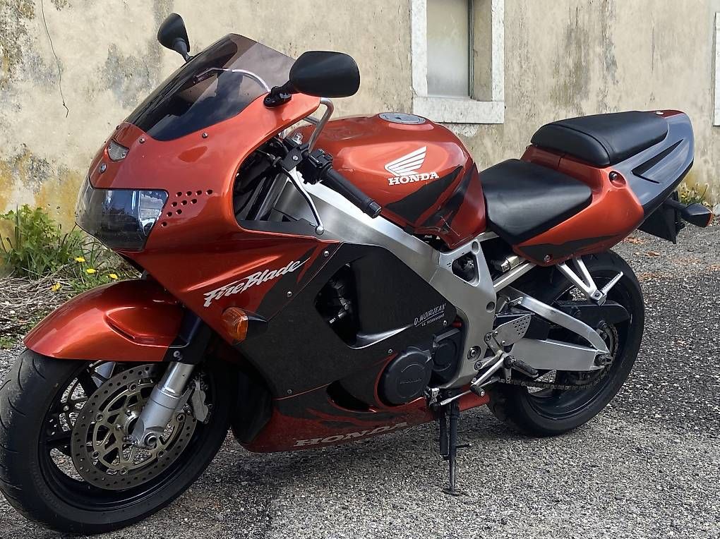 Strada: Honda CBR RR 900 fireblade – Usato da Le Noirmont venduto da Leszukis 2
