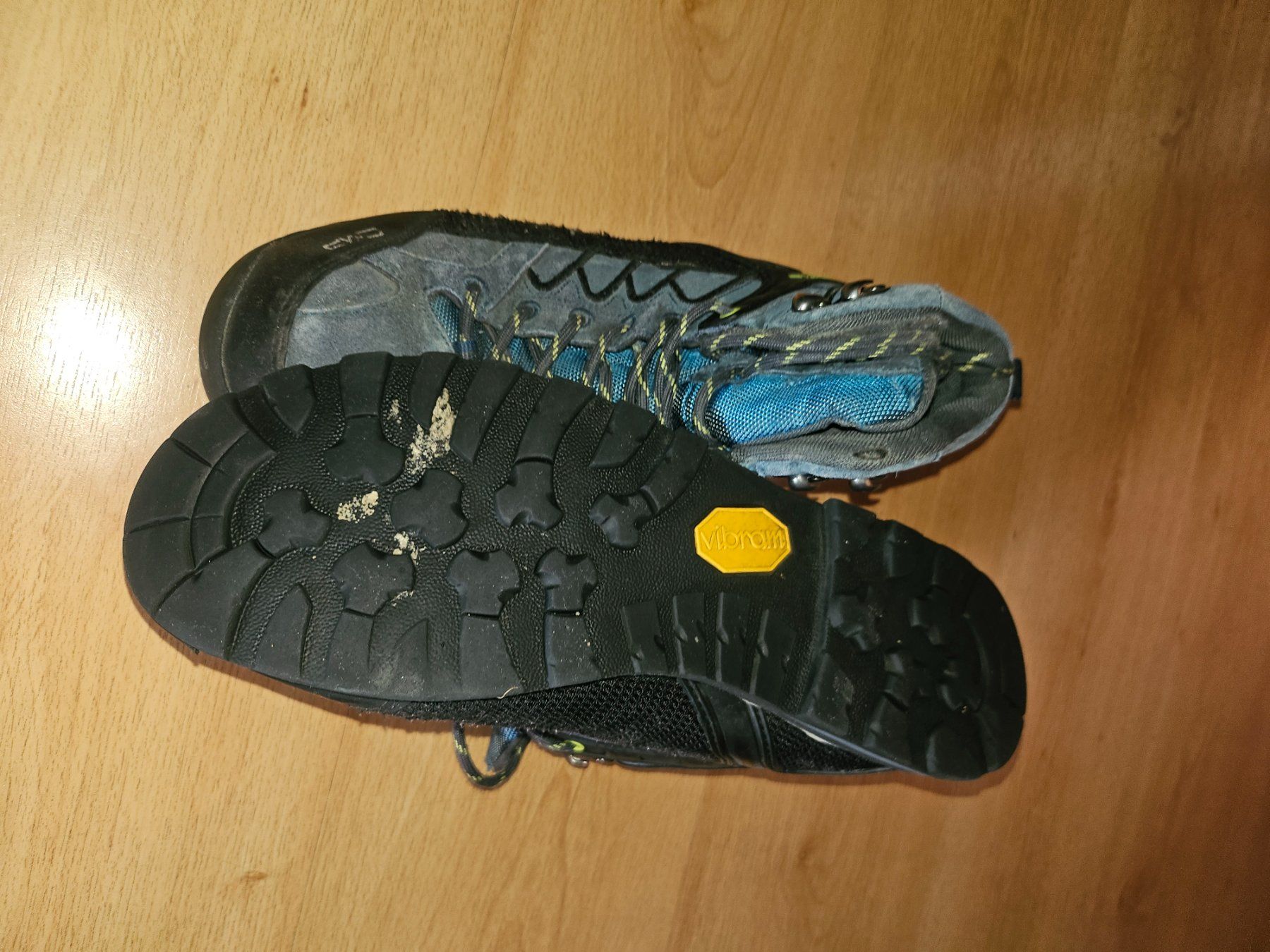 CMP Herrenschuhe: CMP Wanderschuhe gr 42 – Gebraucht aus Zermatt von ancise 1