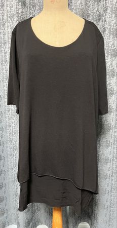 Schwarzer, leichter Kurzarmpullover im Lagenlook