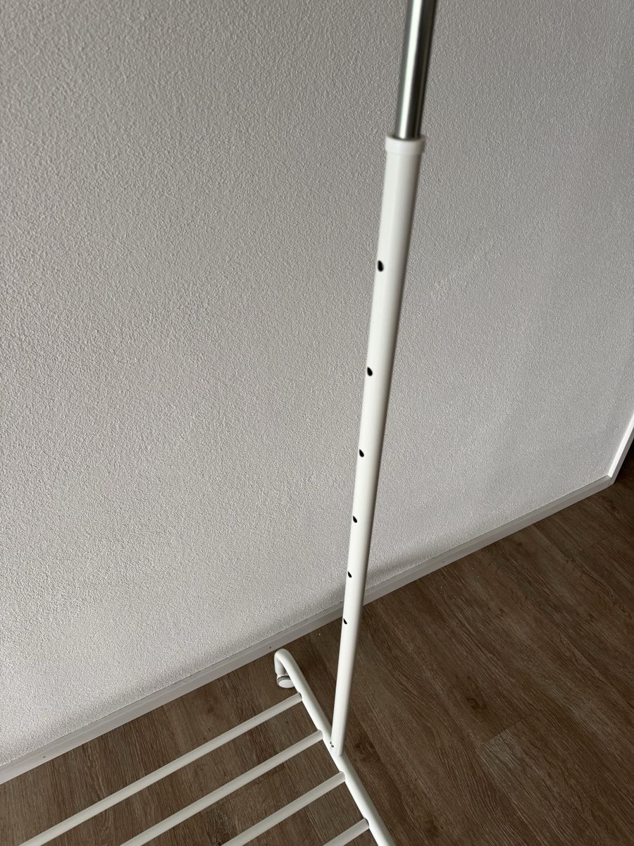 Ikea Guardaroba: Kleiderständer weiss mit Rollen und Stofforganizer gebraucht – Usato da Dietwil venduto da vera2301 1