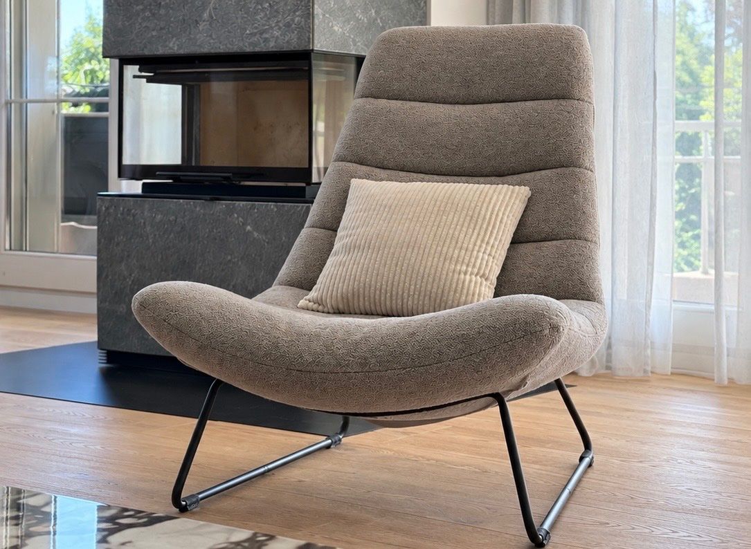 Pfister Poltrone: 2 Pfister Design-Sessel – Usato da Ottikon venduto da motolev