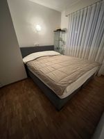 Bettgestell mit Kopfteil anthrazit 160x200 cm neuwertig
