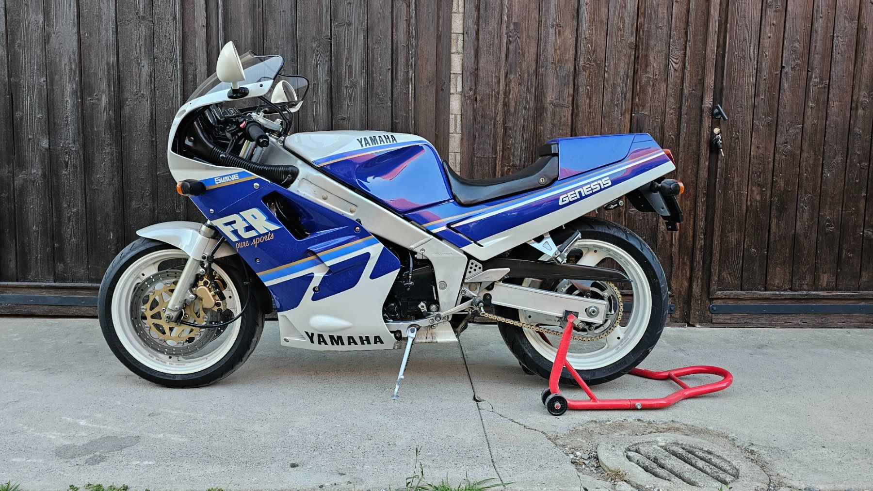 Yamaha Strada: Yamaha FZR 1000 Genesis – Usato da Wiler b.  Seedorf venduto da Evoxnxx