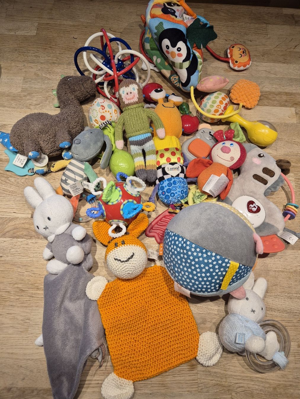 Giocattoli: Diverses Babyspielzeug – Usato da Zürich venduto da fordob