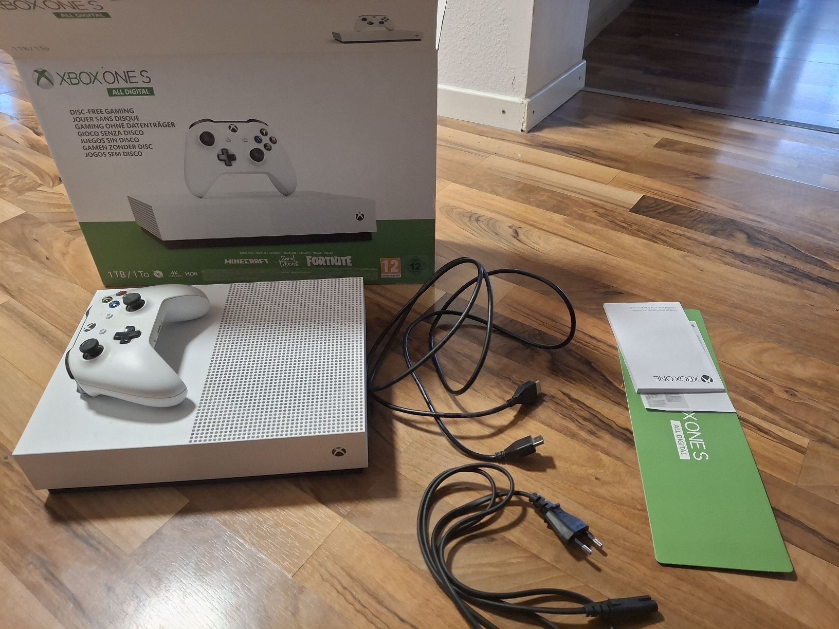 Microsoft Konsolen: Xbox one S all Digital – Gebraucht aus Burgdorf von OliverAndrey1991 1