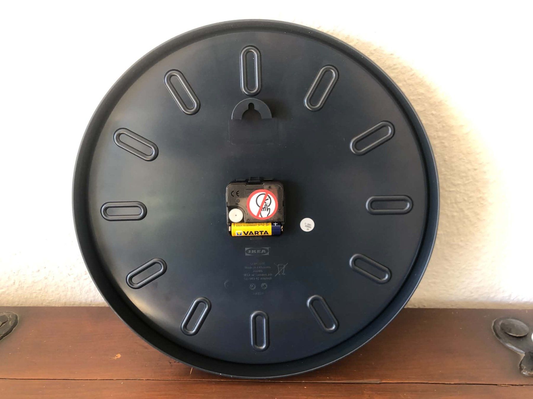 Ikea Orologi da terra & Orologi da parete: Horloge IKEA SLIPSTEN – Usato da Nyon venduto da BrocBox 2