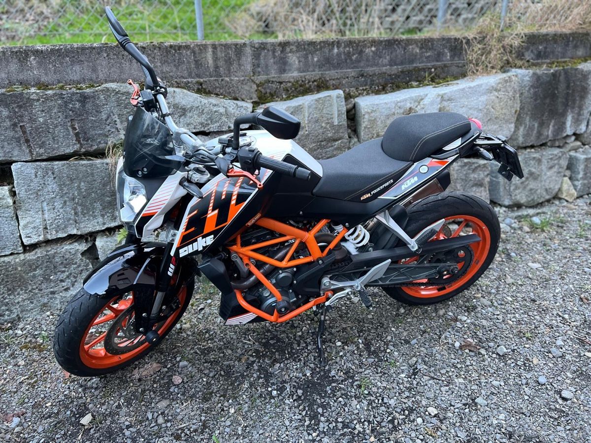 KTM Route: KTM Duke 390 ABS – D'occasion à Dietwil par kim_9ntv 1
