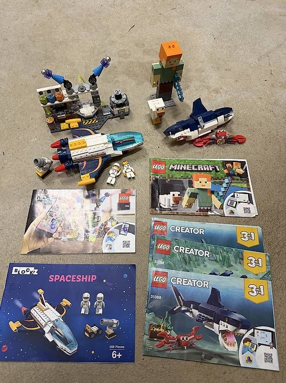 Spielzeuge: LEGO Minecraft, Creator & Hidden Side  – Gebraucht aus Renens VD von LSD.007 3