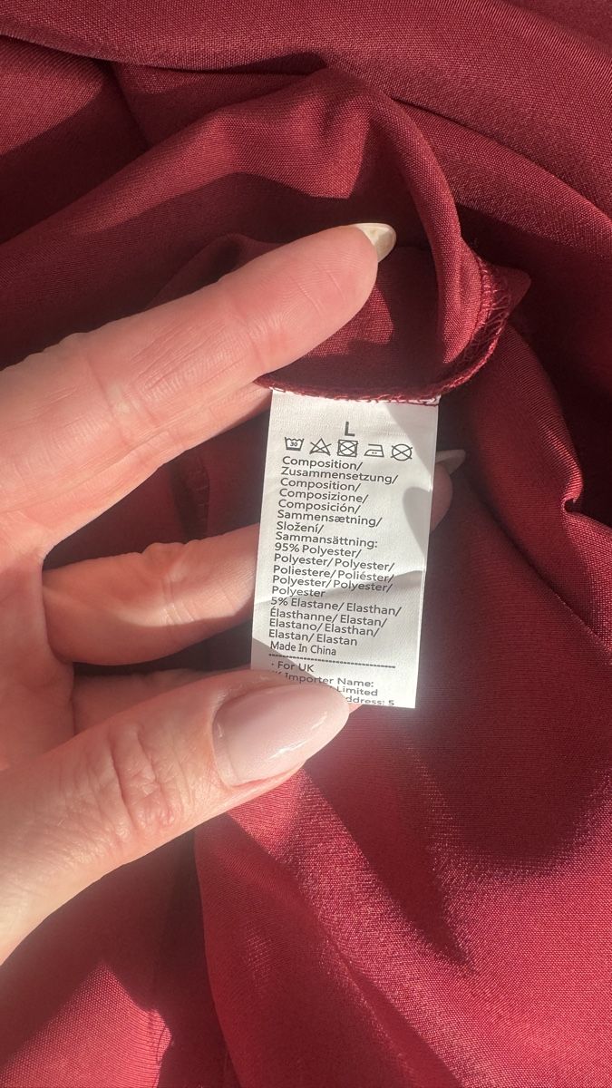 Kleider: Damen Midi Satinkleid mit Pullover  – Neu und originalverpackt aus Altendorf von Ro 4