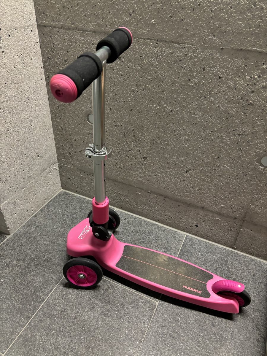 Hudora Fahrzeuge für Kinder: Roller Hudora – Gebraucht aus Buchrain von Ham2383
