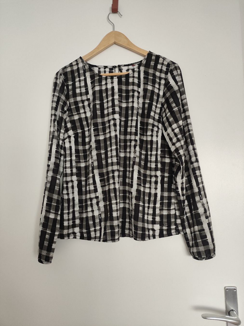 S.Oliver Camicette: Bluse schwarz grau 36 leicht – Usato da Neuhausen venduto da JessIst