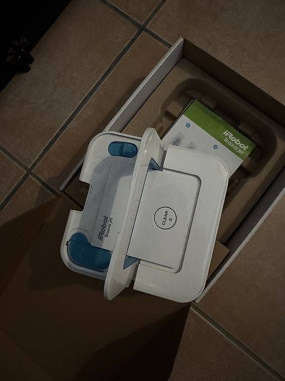 Aspirapolveri & Accessori: iRobot Braava Jet Series 1  – Usato da Pregassona venduto da samdl518 2