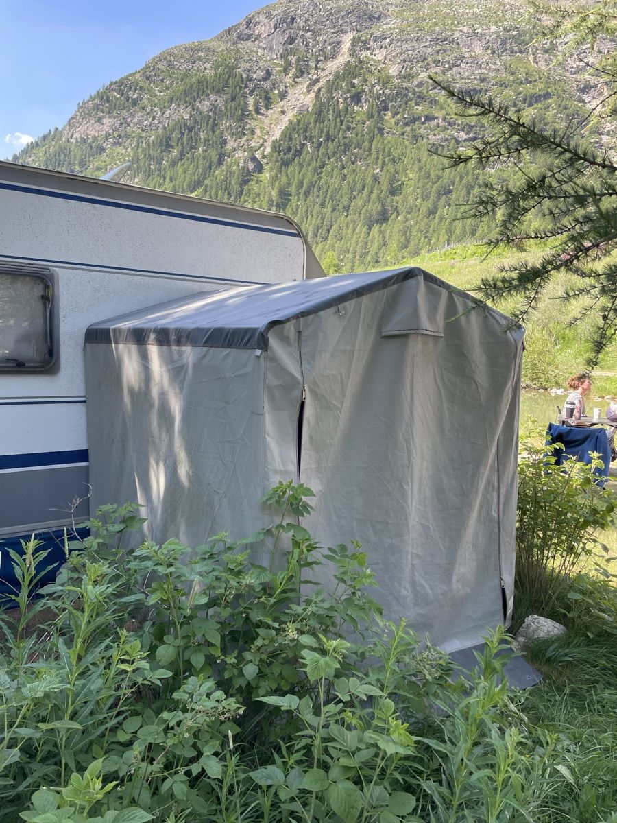 Tentes & Pavillons: Vorzelt Materialzelt – D'occasion à Jona par Fagabund