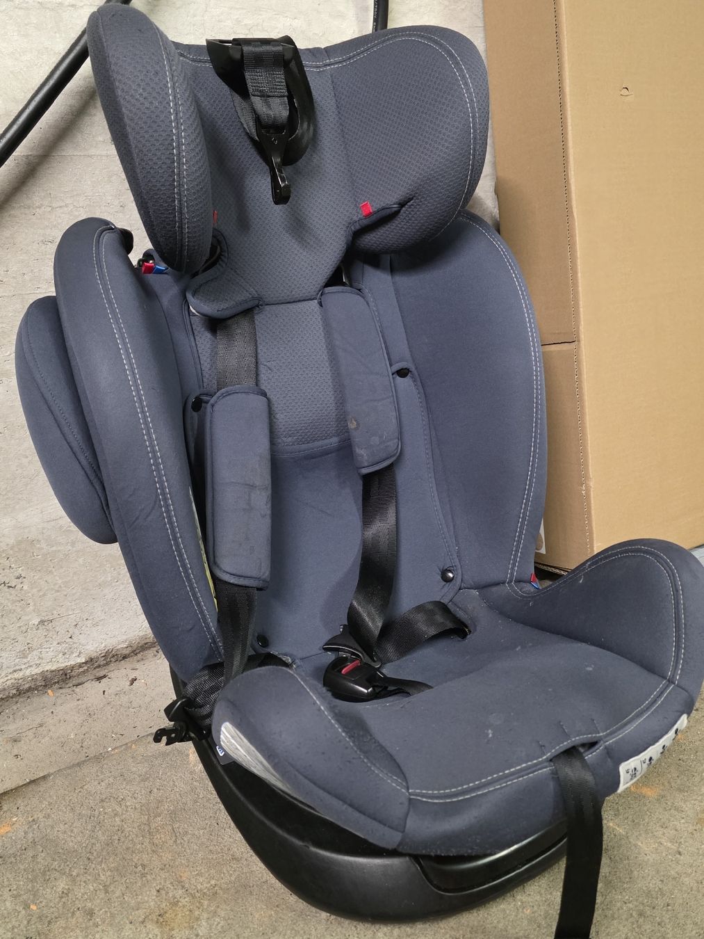 Chicco Sièges auto: chicco kindersitz – D'occasion à St. Gallen par eny_6vhv