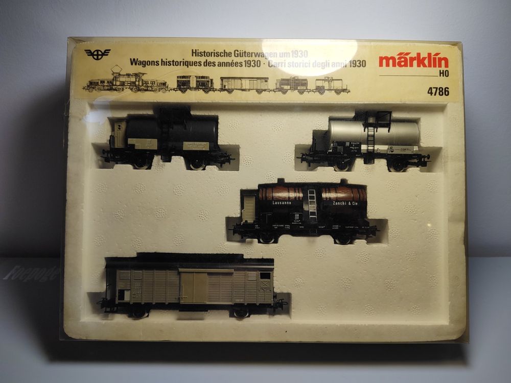 MÄRKLIN wagon fourgon bagages échelle 0 17320 en tôle années 1930