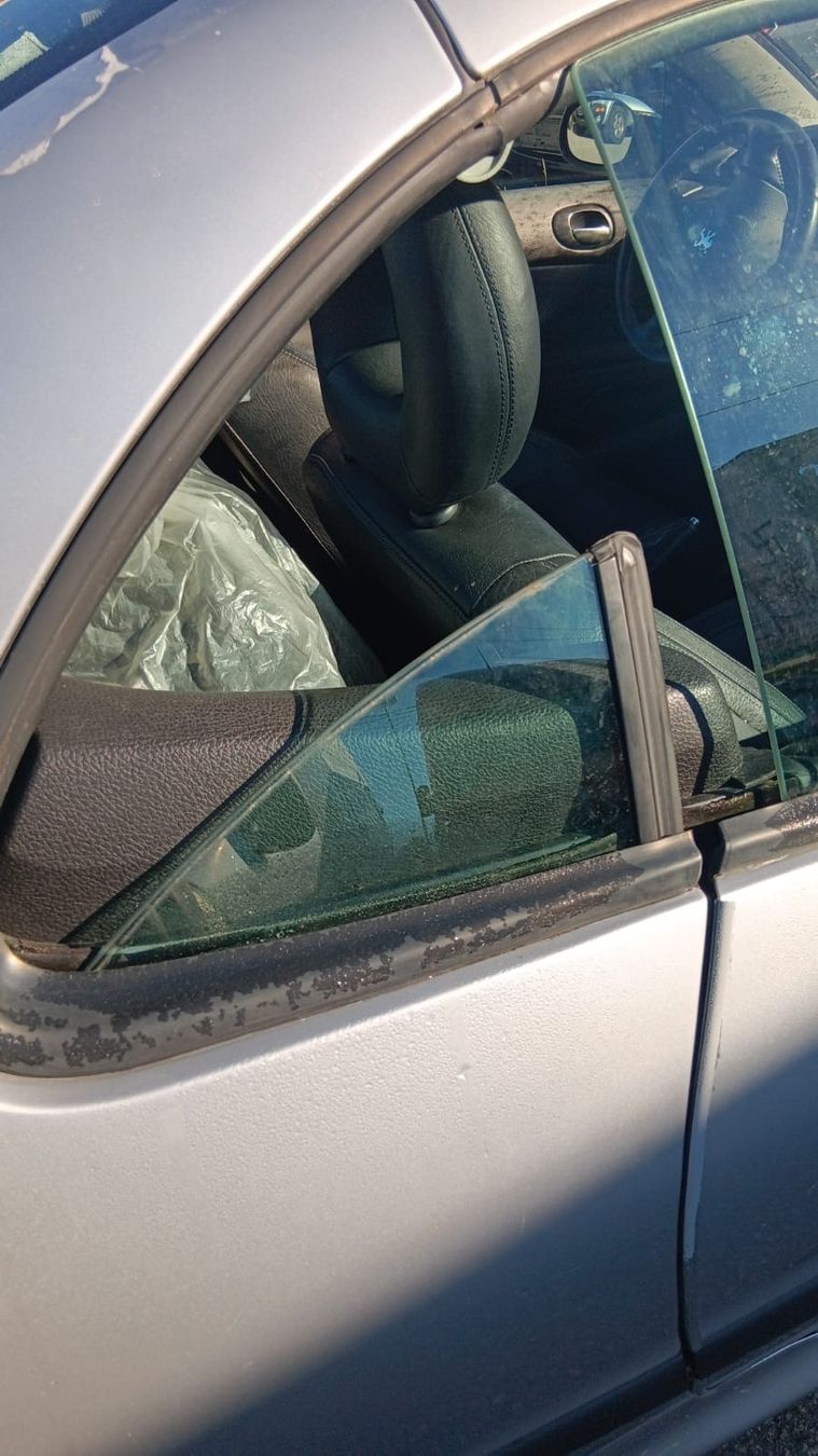 Peugeot Automobili: PEUGEOT 206 2.0 Cabrio – Usato da Rebstein venduto da TonyRasta-Autohandel 5