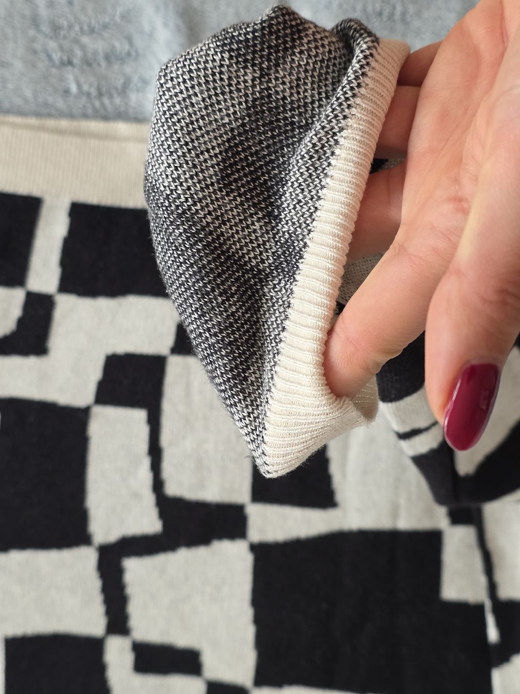Monki Maglioni & Felpe: Monki Pullover, schwarz beige gemustert, Grösse M – Nuovo (secondo la descrizione) da St Gallen venduto da vir_5kgt 4