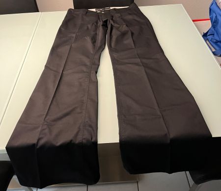 Schwarz hose