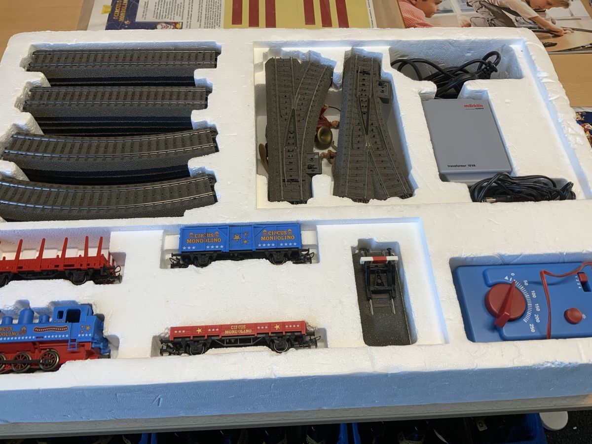 Märklin Modelleisenbahnen: Märklin Startpackung – Gebraucht aus Niederuzwil von Miami1999 1