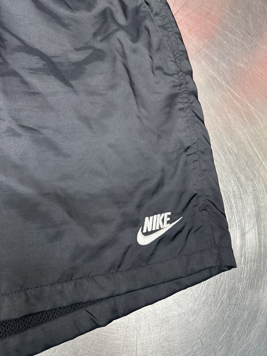 Nike Pantaloni: Nike Laufshorts schwarz – Usato da Schwende venduto da weesli 1