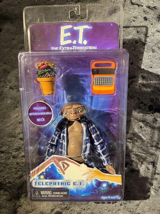 NECA - E.T. - 40th Anniversary Telepathic E.T. Ultimate 7 Action Figu