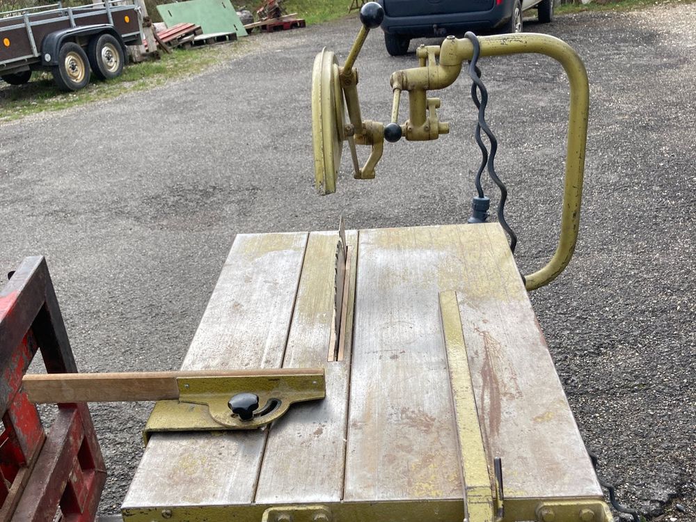 Scies: scie circulaire aligneuse de chantier – D'occasion à Bourrignon par filledemai 3