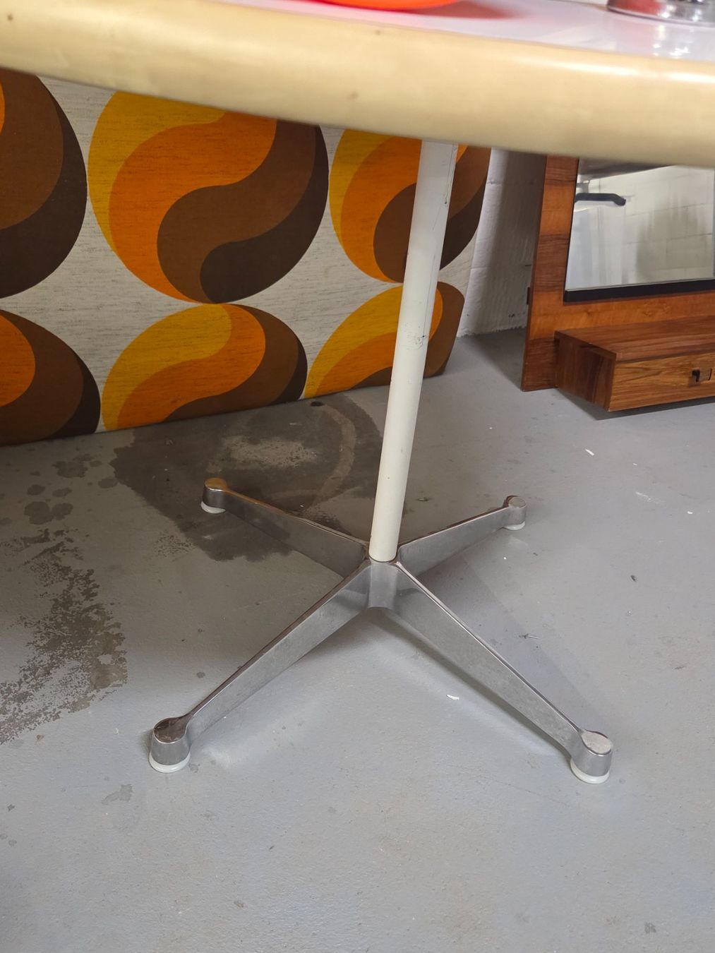 Vitra Tavoli: Möbellot inkl Vitra- Tisch / Eames / Herman Miller – Usato da Zürich venduto da PeterPanama 4