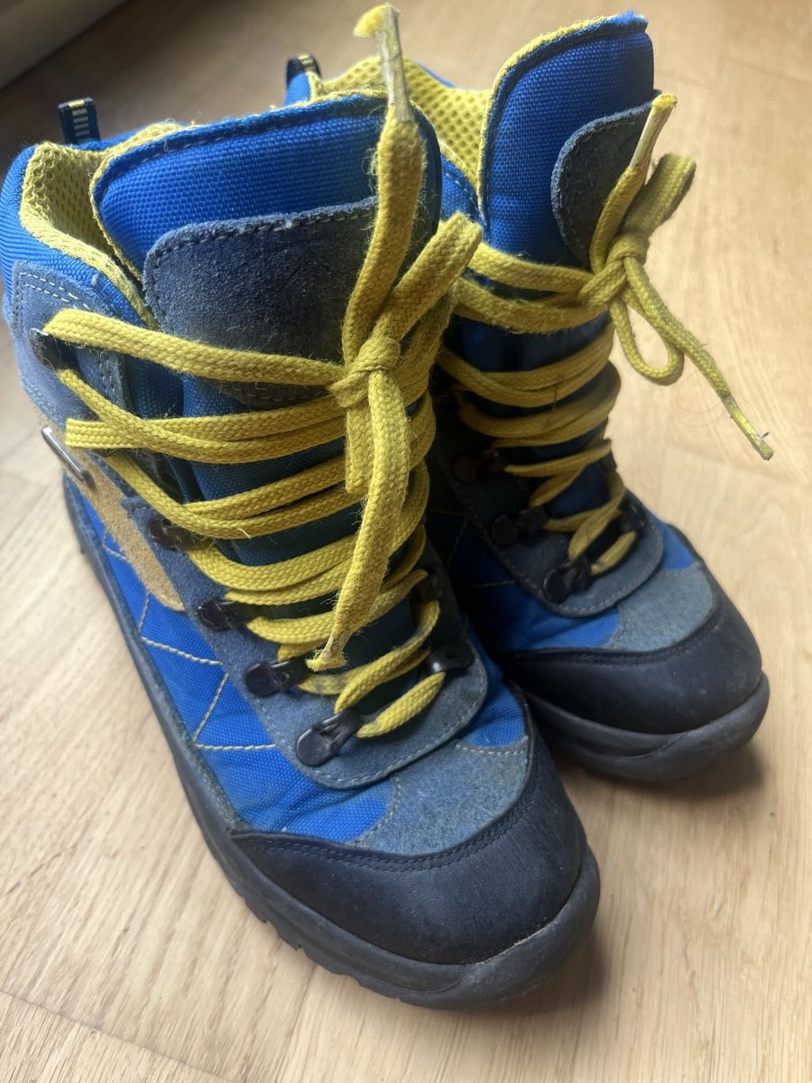 Scarpe per ragazzi: Wanderschuhe Kinder Gr. 38 – Usato da Davos Platz venduto da Infinity795