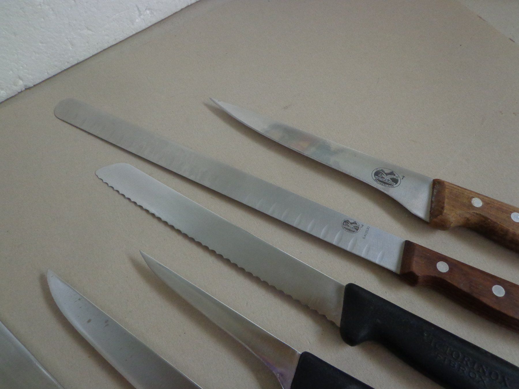 Victorinox Coltelli da cucina: 6 verschiedene Victorinox Küchenmesser – Usato da Zofingen venduto da schmidi67 2