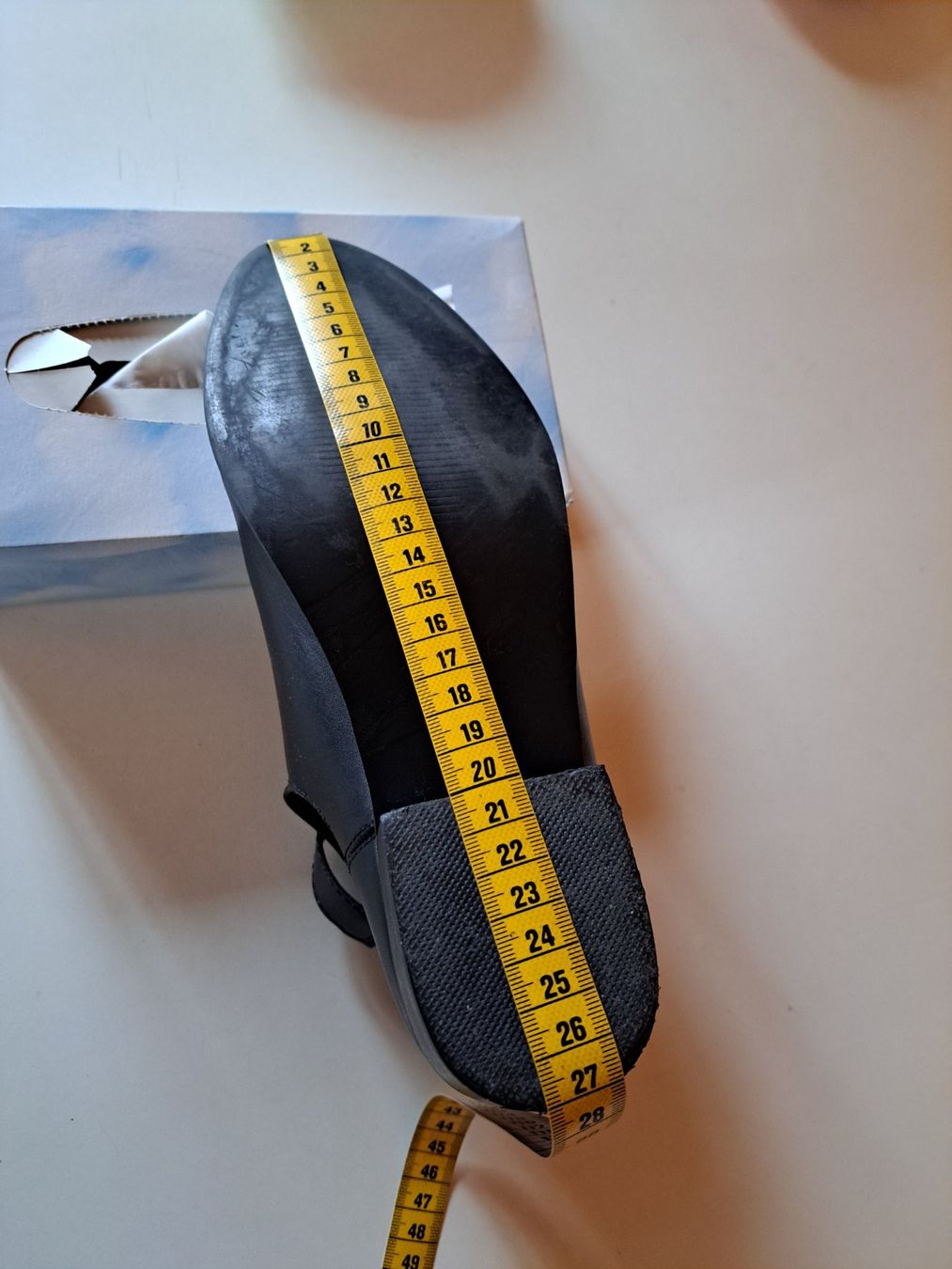 Scarpe da donna: Schwarze Stiefeletten Gr. 41 – Usato da Rafz venduto da MuriFinn 9
