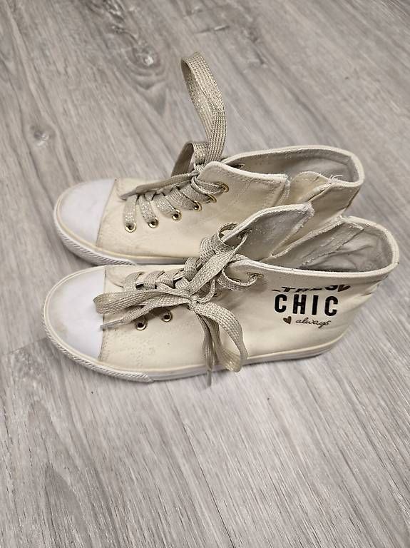 Schuhe für Mädchen: Stiffschuhe, Gr.33 – Gebraucht aus Münsingen von Nik010