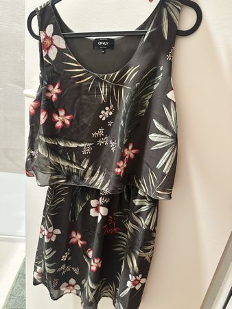 Robe ONLY motif floral taille 36