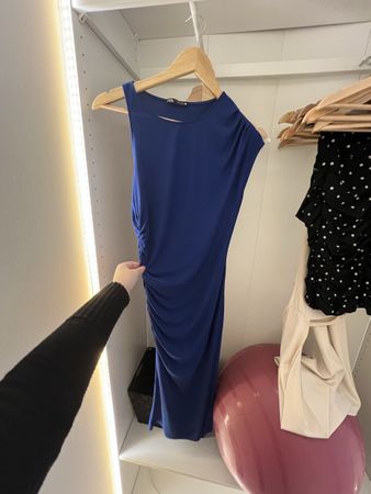 Kleid Zara blau gerafft Grösse S in gutem Zustand