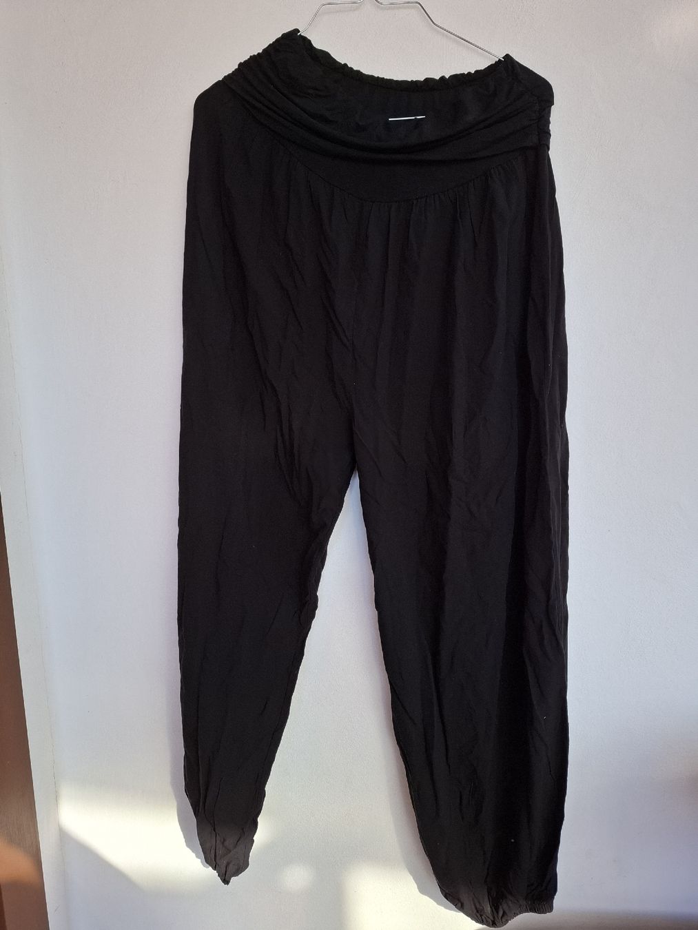 Zebra Pantaloni: Hosen schwarz dünn  Grösse M Zebra – Usato da Zuchwil venduto da bvj_5t82