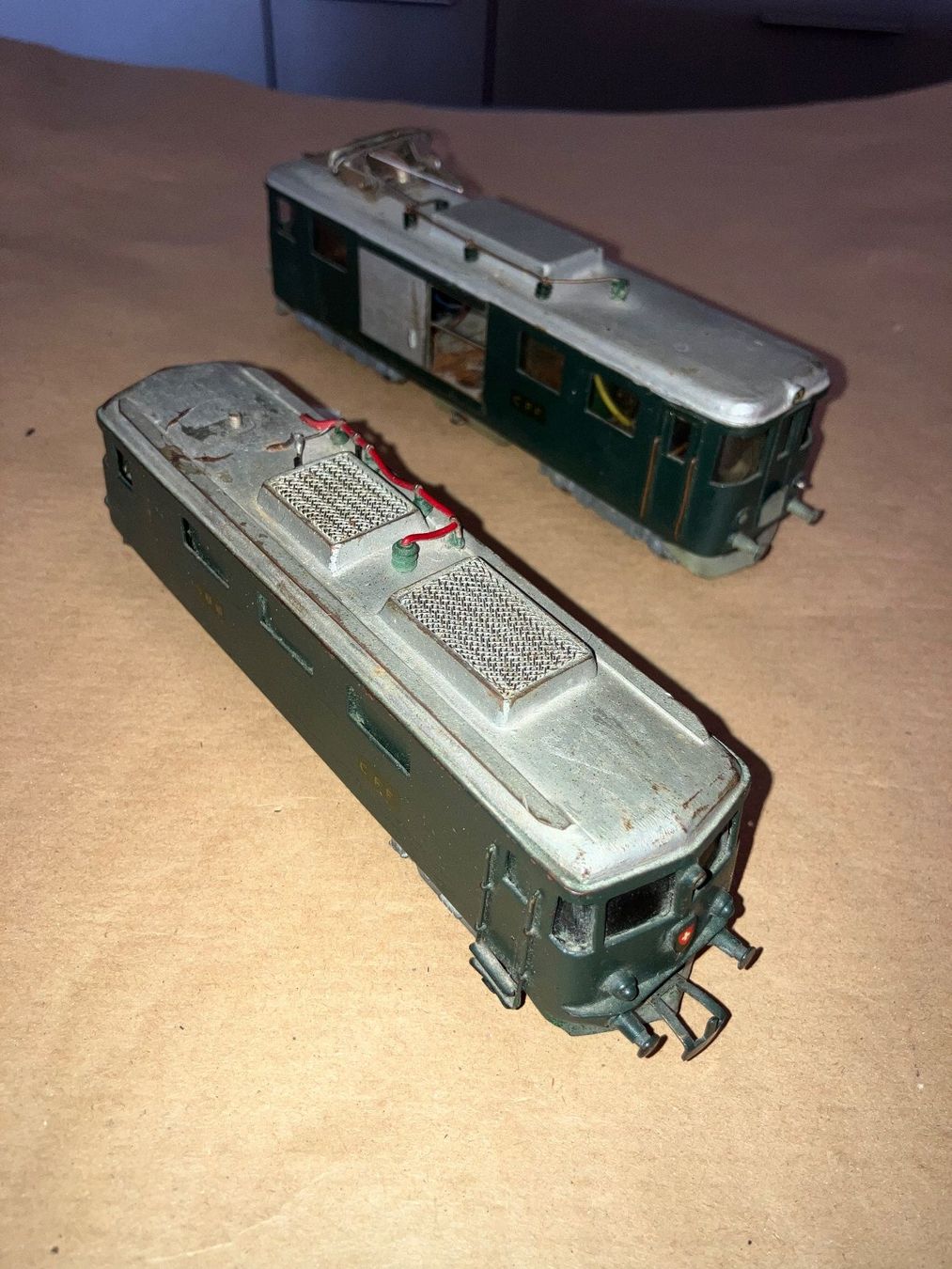 Modellini di ferrovie: Re 4/4'' und De 4/4 Eigenbau/Werkstattmodelle – Difettoso da Bütschwil venduto da Semaphor 3