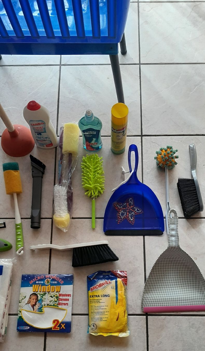 Tutti gli attrezzi: Flohmarkt – Usato da Adlikon b. Andelfingen venduto da Kraemse 1