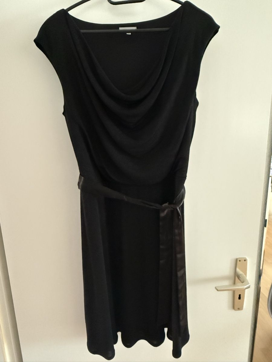 Kleider: Kleid schwarz Gr. 38 – Neu (gemäss Beschreibung) aus Niederhasli von Nick95